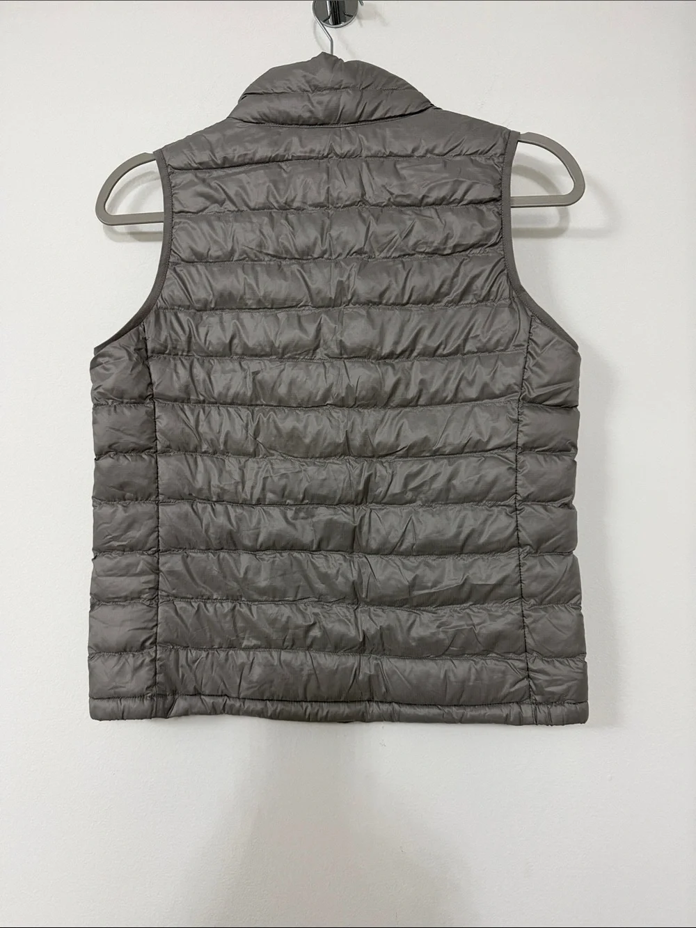 Uniqlo Quilted Puffer Vest in Gray